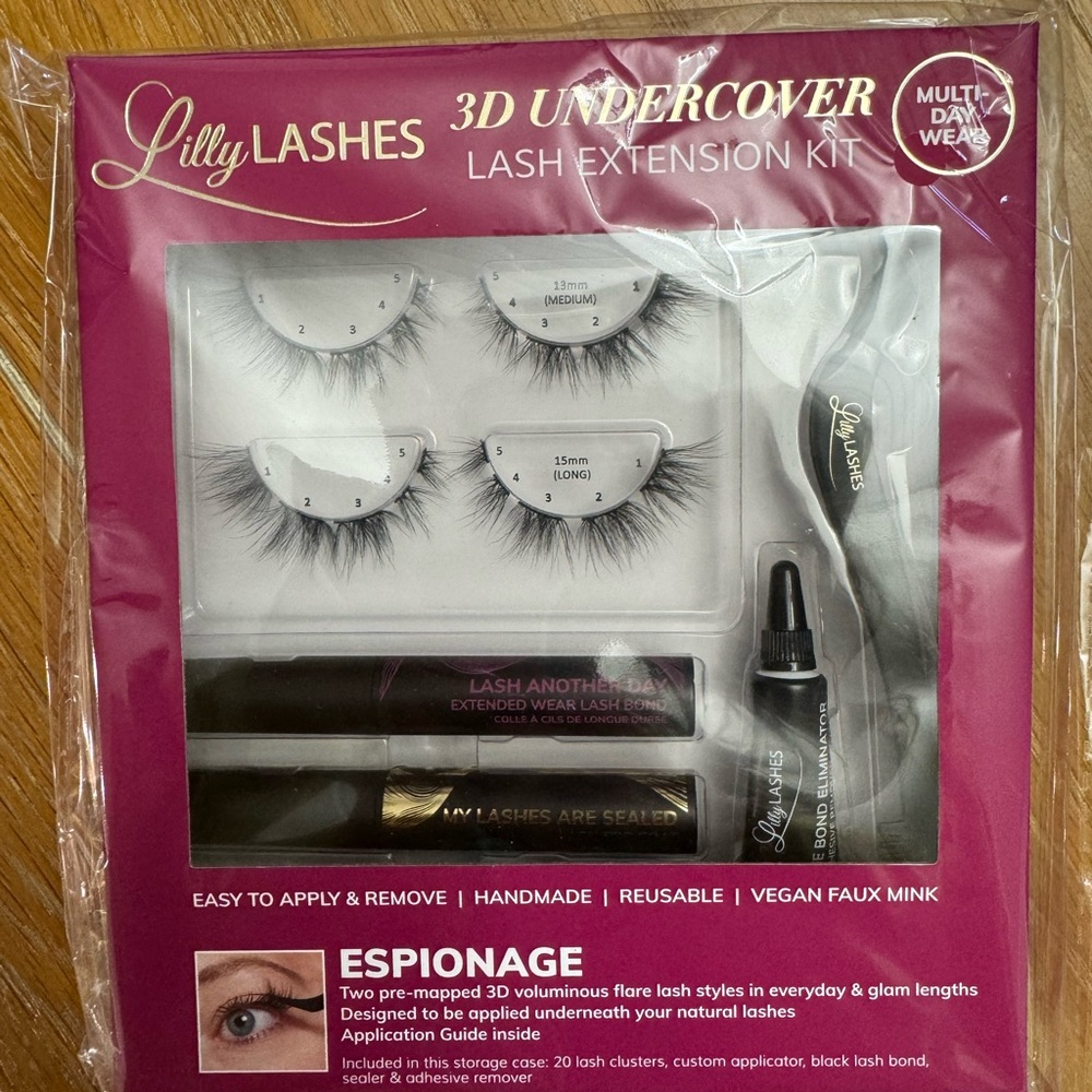Lilly lashes Espionage 3D Undercover Lash
Extension Kit